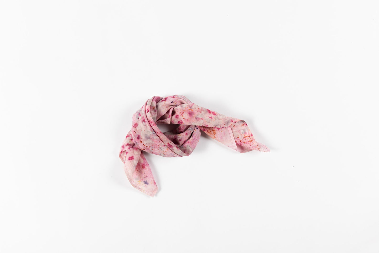 Bandana de algodón teñida botánicamente