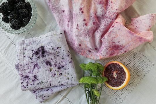 Paño de cocina de saco de harina teñido botánicamente abstracto