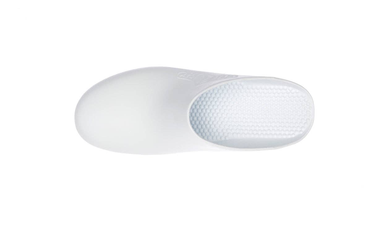 Calzuro Classic Clog in Snow