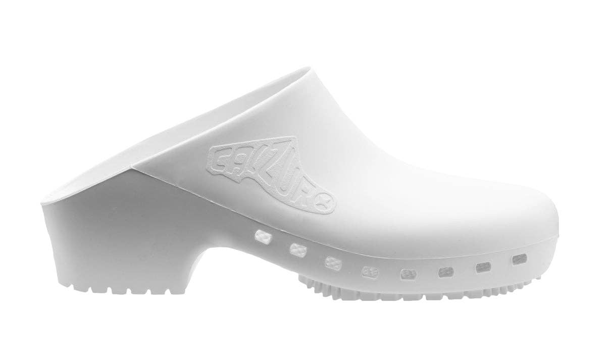 Calzuro Classic Clog in Snow