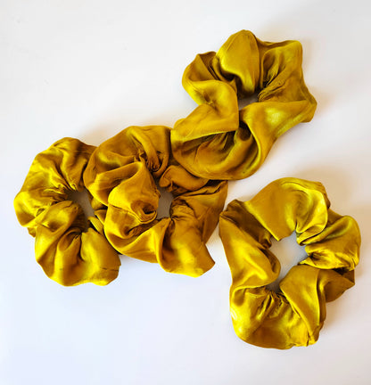 COLOR FIELD | Silk Scrunchie