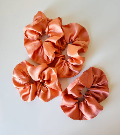 COLOR FIELD | Silk Scrunchie
