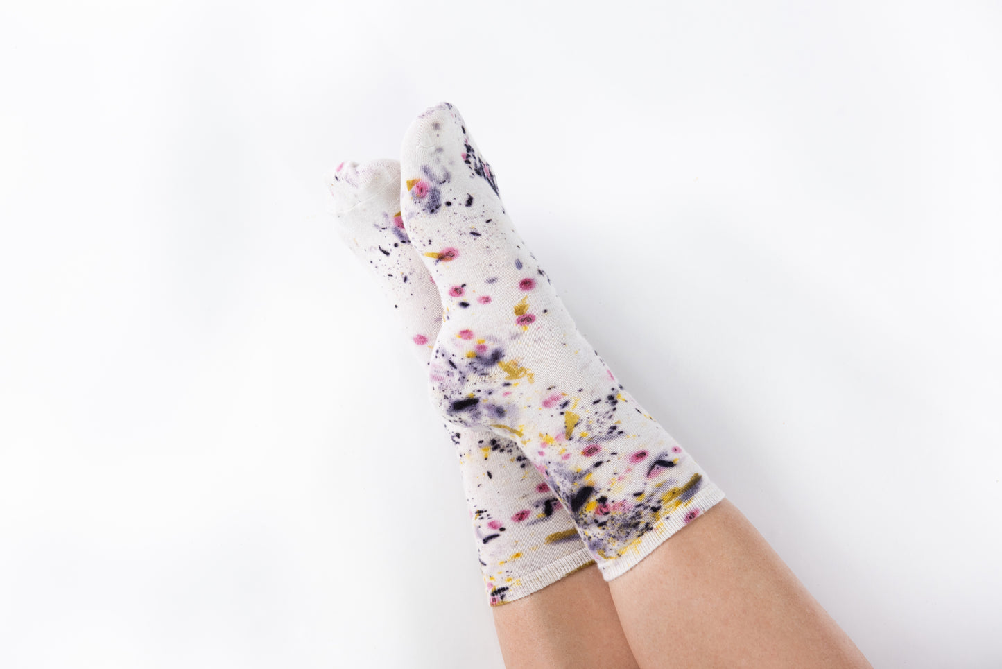 Paquete abstracto de calcetines de algodón teñidos